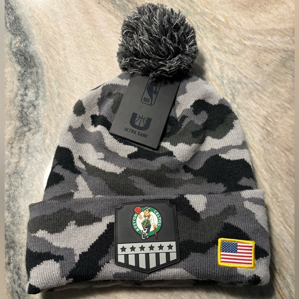 NBA Ultra Game Boston Celtics Pom Winter Hat Gray Camo One Size NWT